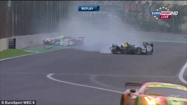 Tay đua F1 Mark Webber thoát chết sau tai nạn kinh hoàng ảnh 3