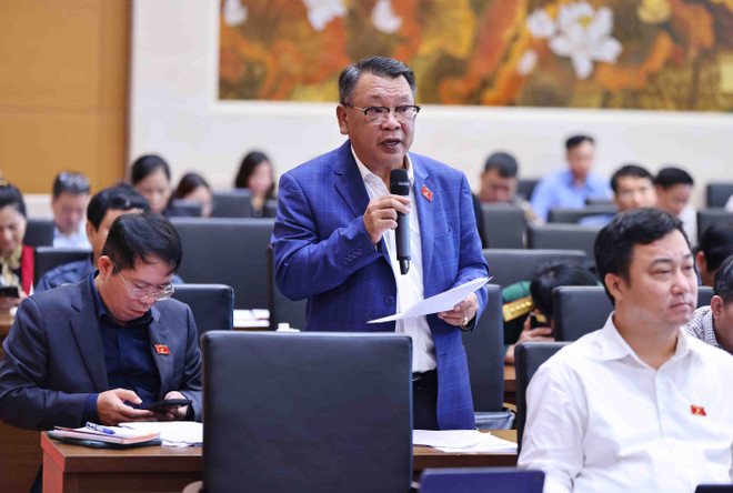 Đại biểu Quốc hội tỉnh Lâm Đồng Nguyễn Tạo phát biểu tại hội nghị. (Ảnh: Minh Đức/TTXVN) ttxvn_nguyen tao.jpg