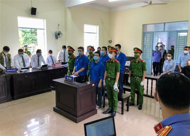 Phạt tù bị cáo Trương Châu Hữu Danh và 4 thành viên nhóm “Báo Sạch” ảnh 1