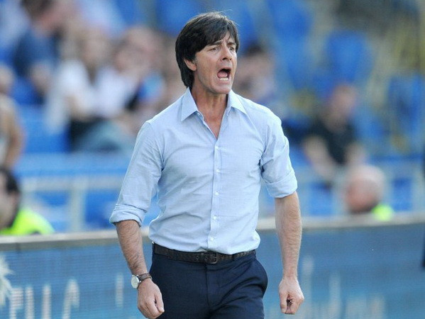 HLV Joachim Loew bị treo bằng lái vì chạy quá tốc độ ảnh 1