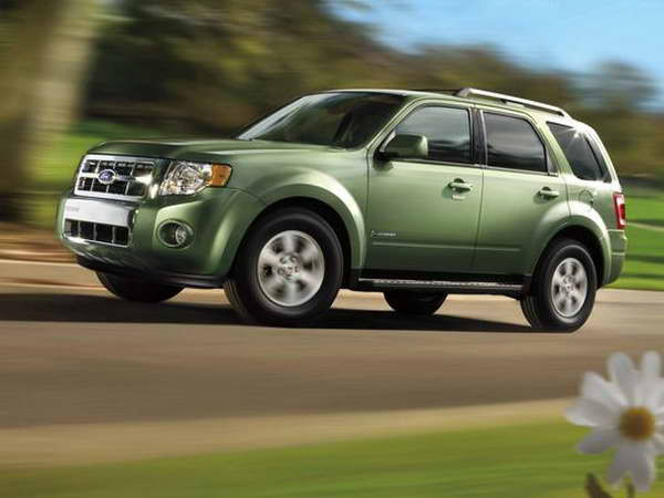 Ford báo lỗi gần 1,5 triệu xe có vấn đề ở tay lái và chân ga ảnh 1