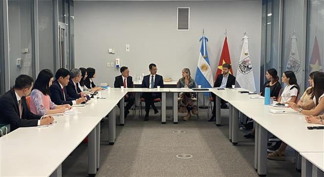 Đoàn Thành ủy Thành phố Hồ Chí Minh thăm và làm việc tại Argentina ảnh 2