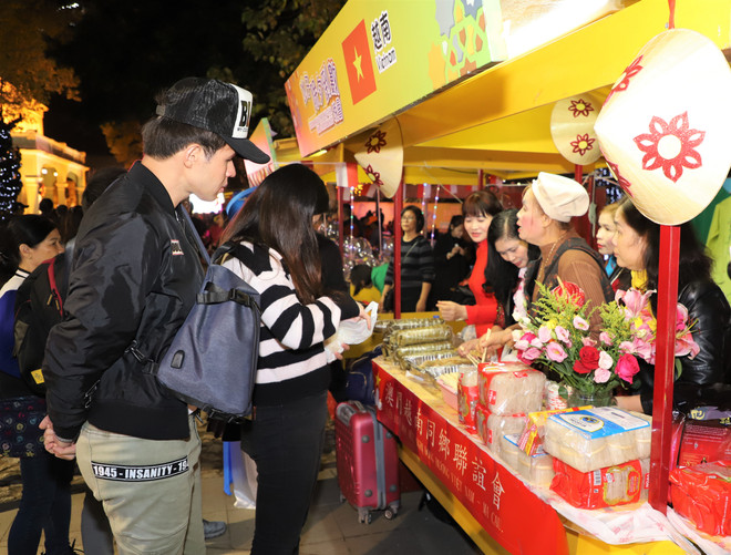 Cộng đồng người Việt tại Macau hân hoan chào đón Năm Mới 2020 ảnh 3