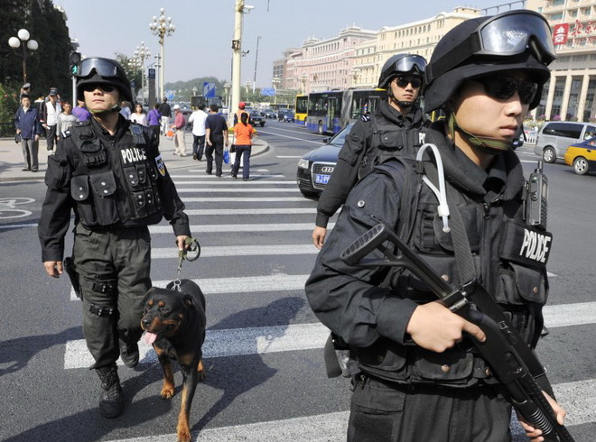 Trung Quốc siết chặt kiểm soát vũ khí và chất nổ trước Tết ảnh 1