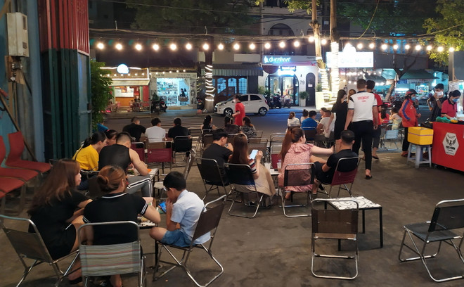 Đà Nẵng tạm dừng hoạt động tắm biển, ăn uống phục vụ tại chỗ ảnh 1