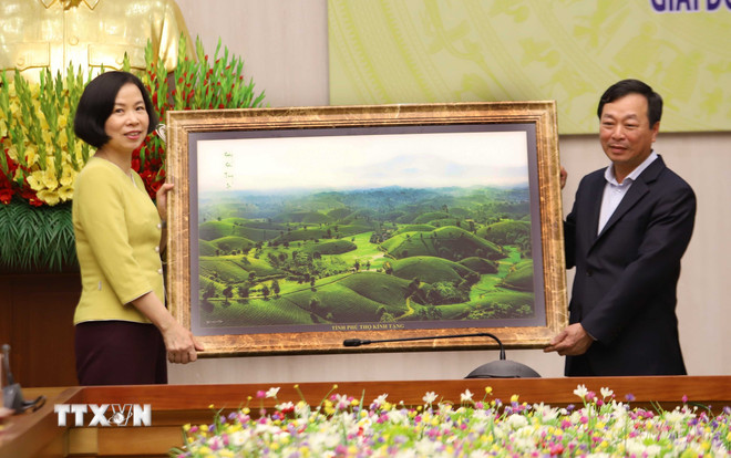 TTXVN và Phú Thọ tăng cường hợp tác truyền thông trong tình hình mới ảnh 2