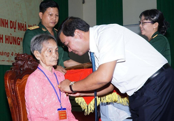 Trà Vinh: Phong tặng, truy tặng danh hiệu Bà mẹ Việt Nam Anh hùng ảnh 1