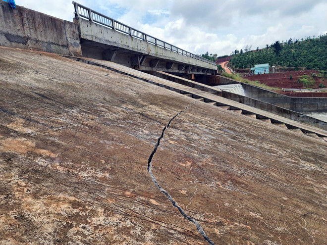 Đảm bảo an toàn người dân từ nguy cơ vỡ ‘quả bom nước’ 1,2 triệu m3 ảnh 3