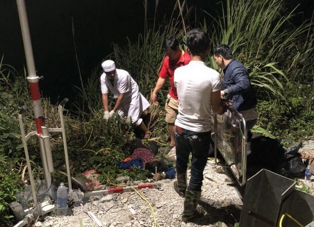 Bộ GTVT khẩn trương nghiên cứu hộ lan tránh xe lao xuống vực ảnh 1