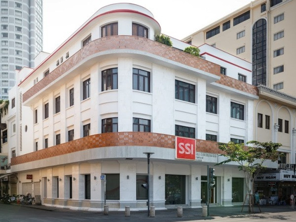 SSI tiếp tục dẫn đầu về thị phần môi giới trên hai sàn HoSE và HNX ảnh 1