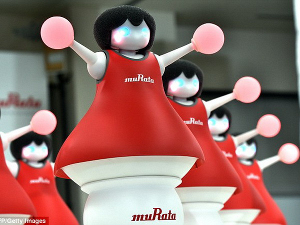 Công ty Murata đã sáng tạo thành công đội ngũ robot cổ vũ ảnh 1