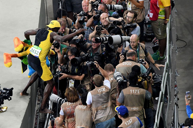 Câu chuyện về bức ảnh biểu tượng của Usain Bolt tại Rio 2016 ảnh 2