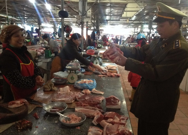 Tìm giải pháp giúp người tiêu dùng nhận biết "thực phẩm bẩn" ảnh 1