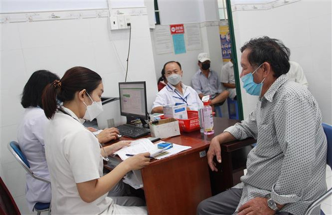 Khánh Hòa: Dừng hoạt động các phòng khám đa khoa công lập ở Nha Trang ảnh 1