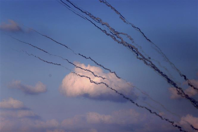 Xung đột Hamas-Israel: Thụy Sĩ tạm dừng các chuyến bay từ Israel ảnh 1