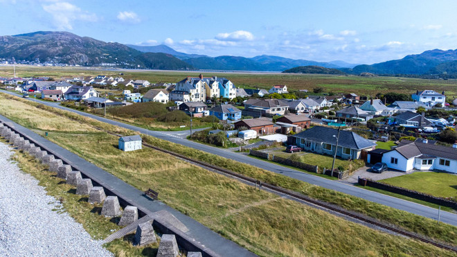 1,5 triệu ngôi nhà của Anh có nguy cơ biến mất khi băng Bắc Cực tan ảnh 1