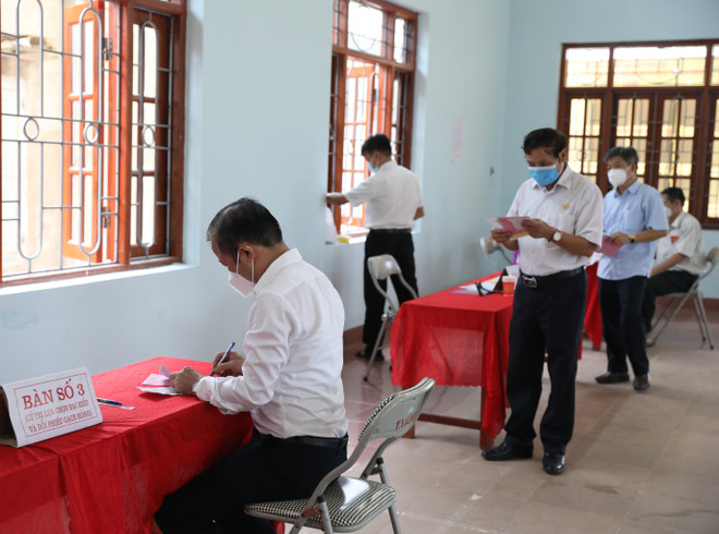 Các cử tri thực hiện tốt thông điệp 5K khi tham gia bỏ phiếu ảnh 1