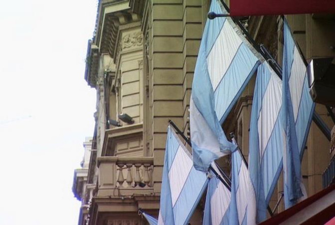 (Nguồn: CNN.com) Moody’s cảnh báo rủi ro kinh tế Argentina trước thềm bầu cử ảnh 1