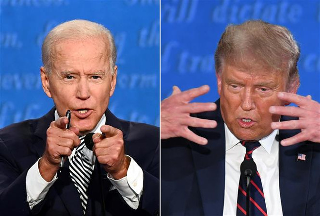 Tổng thống Mỹ Donald Trump (phải) và cựu Phó Tổng thống Mỹ Joe Biden (trái). (Ảnh: AFP/TTXVN) Bầu cử Mỹ: Tăng tốc vận động tranh cử trước thềm phiên tranh luận cuối ảnh 1