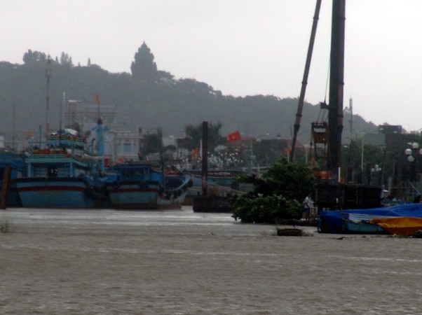 Đã tìm thấy ngư dân cuối cùng trong vụ tàu cá mất tích tại Phú Yên ảnh 1