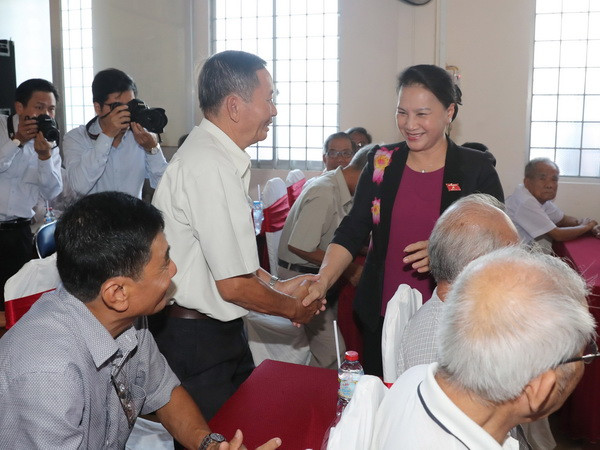 Chủ tịch Quốc hội Nguyễn Thị Kim Ngân tiếp xúc cử tri Cần Thơ ảnh 1