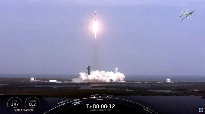 SpaceX thử nghiệm giải cứu phi hành đoàn trong tình huống khẩn cấp ảnh 1