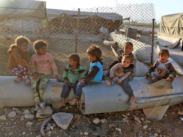 Trẻ em Syria tại trại tị nạn Ash'ari , khu vực Đông Ghouta. (Nguồn: AFP/TTXVN) Hơn 85 quốc gia và tổ chức dự Hội nghị quốc tế về tài trợ cho Syria ảnh 1