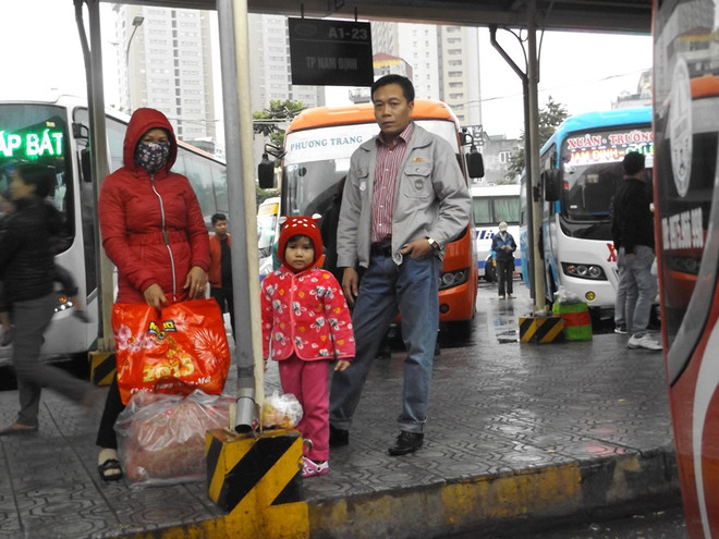 Bến xe đông, đường tắc nghẽn vì người dân về quê nghỉ Tết Dương lịch ảnh 5