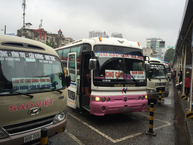 Bến xe đông, đường tắc nghẽn vì người dân về quê nghỉ Tết Dương lịch ảnh 3