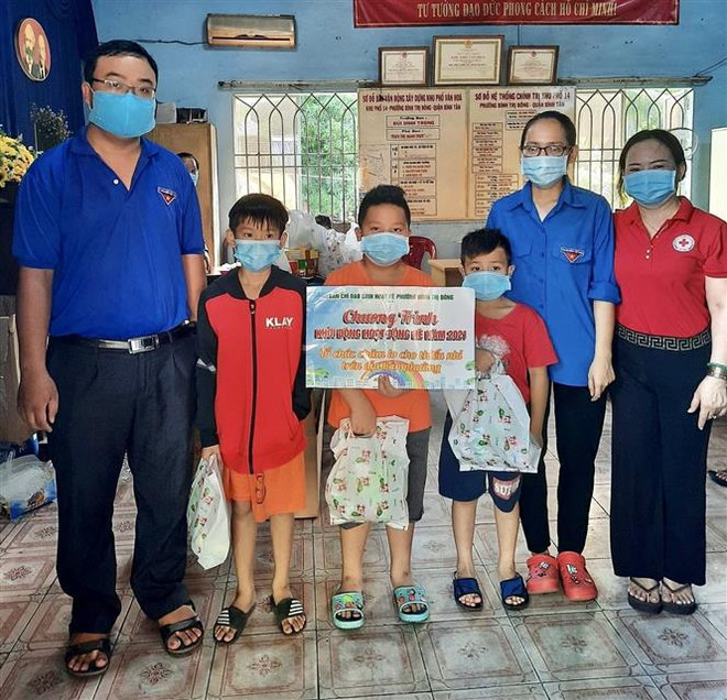 TP.HCM chăm lo cho trẻ em bị ảnh hưởng của dịch COVID-19 ảnh 1