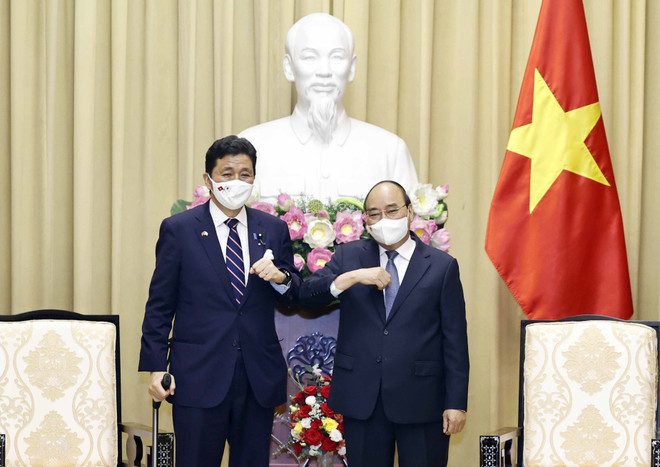 Chủ tịch nước Nguyễn Xuân Phúc tiếp Bộ trưởng Quốc phòng Nhật Bản ảnh 1