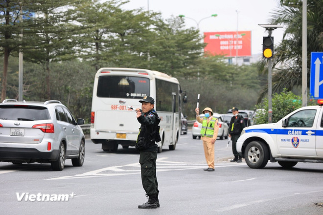 Câu 4: “Làn đường” là gì?