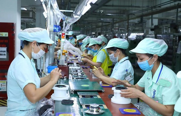 Công ty TNHH Điện tử Foster (Nhật Bản) chuyên sản xuất các loại loa tại Khu Công nghiệp Đô thị và Dịch vụ VSIP Bắc Ninh. (Ảnh: Thống Nhất/TTXVN) Bắc Ninh: Tăng trưởng kinh tế trong năm 2022 ước đạt 8,75% ảnh 1