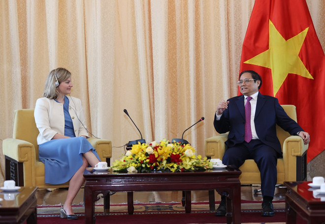 Thủ tướng tiếp Bộ trưởng Ngoại thương và Hợp tác phát triển Hà Lan ảnh 1