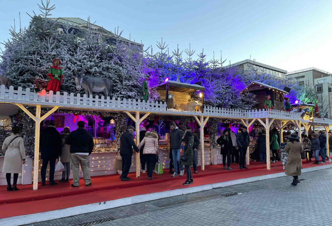 Nét đặc sắc ở Chợ Giáng sinh được bình chọn thú vị nhất thế giới ảnh 1