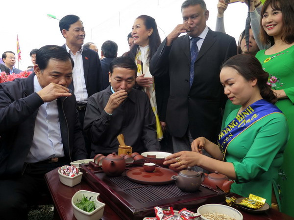 Lễ hội “Hương sắc Trà xuân - vùng chè đặc sản Tân Cương” ảnh 2