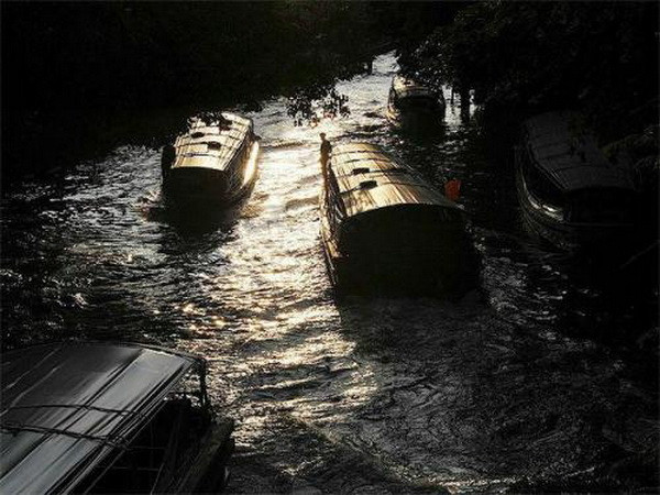 Vụ nổ động cơ tàu chở khách ở Thái Lan: 50 người bị thương ảnh 1