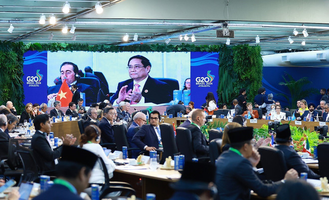 Thủ tướng Phạm Minh Chính phát biểu tại Phiên thảo luận “Phát triển bền vững và chuyển đổi năng lượng”. (Ảnh: Dương Giang/TTXVN) ttxvn_thu_tuong_du_phien_thao_luan__phat_trien_ben_vung_va_chuyen_doi_nang_luong__tai_hoi_nghi_thuong_dinh_g20_7712088 (2).jpg