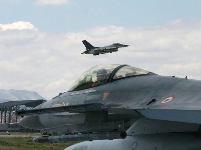 Thổ Nhĩ Kỳ mở chiến dịch không kích mới chống nhóm IS và PKK ảnh 1