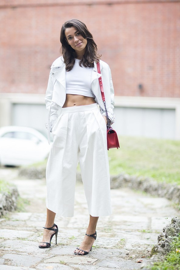 Tuần lễ Thời trang Milan: Xuống phố với phong cách tối giản ảnh 12