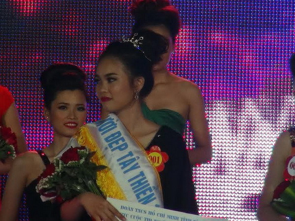 Vĩnh Phúc: Bùi Thị Hương đoạt giải Người đẹp Tây Thiên 2014 ảnh 1