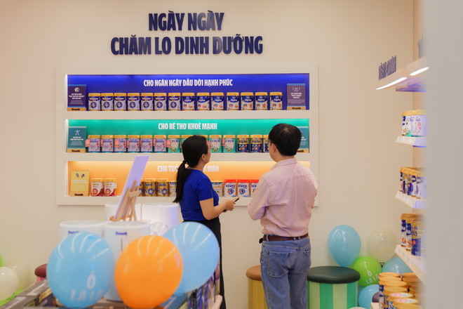 Vinamilk hiện có gần 250 loại sản phẩm dinh dưỡng đáp ứng hầu hết nhu cầu ở mọi lứa tuổi. HINH 1.2.jpg