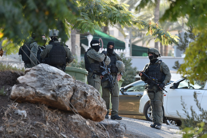 Israel bắt giữ thêm thân nhân của những tù nhân Palestine vượt ngục ảnh 1