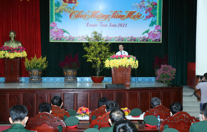 Thường trực Ban Bí thư thăm, chúc Tết cán bộ, chiến sỹ Sư đoàn 9 ảnh 2