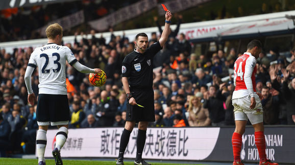 Francis Coquelin xin lỗi các cổ động viên Arsenal vì nhận thẻ đỏ ảnh 1