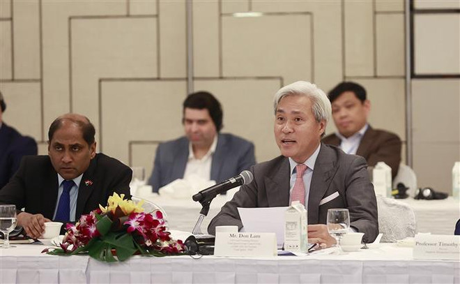 Thủ tướng làm việc với các quỹ đầu tư lớn của Singapore và các nước ảnh 2