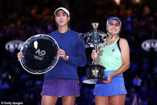 Ngược dòng hạ Muguruza, Kenin giành chức vô địch Australian Open ảnh 2