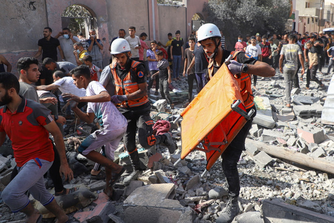 Quân đội Israel phân luồng giao thông tạo điều kiện sơ tán dân ở Gaza ảnh 1