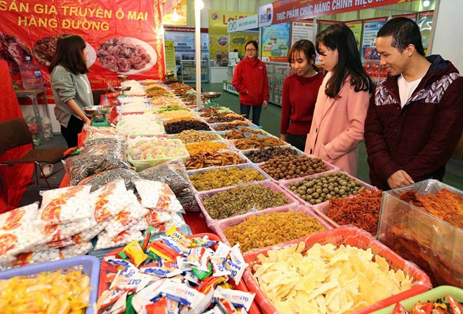 Người tiêu dùng đã chi ra 350.400 tỷ đồng trong tháng nghỉ Tết ảnh 1