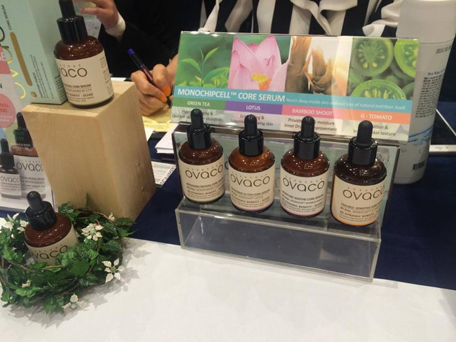 Sản phẩm được trưng bày tại Triển lãm MIK Beauty & Party Vietnam. (Nguồn: Vietnam+) MIK Beauty & Party Vietnam: Khám phá những xu hướng làm đẹp mới ảnh 13